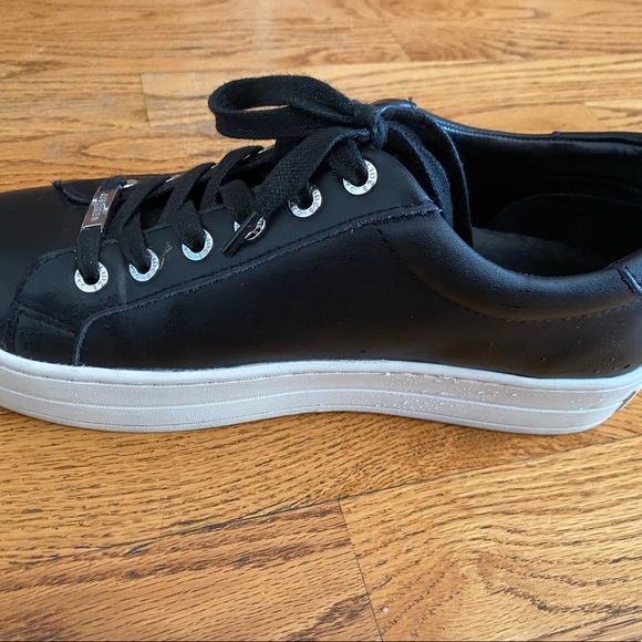 J Slides leather black platform sneakers - Picture 5 of 9